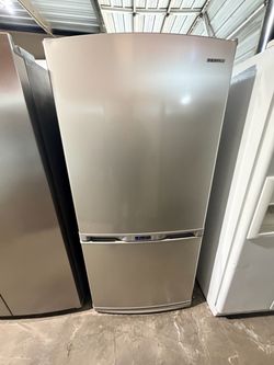 Samsung refrigerator 32"width stainless steel counter depth