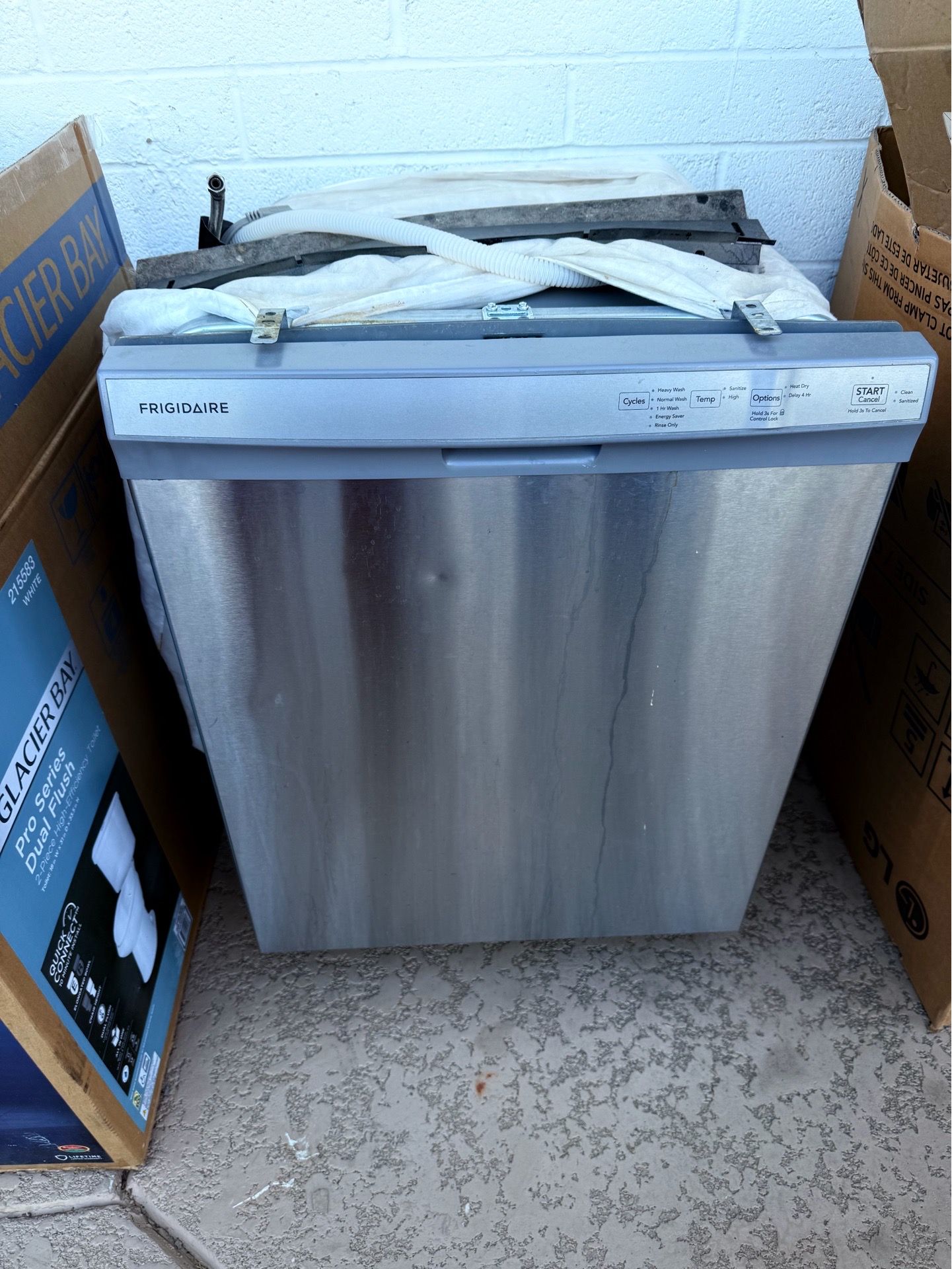 Frigidaire 24 in Front Control Built-In Tall Tub Dishwasher in Stainless Steel with 4-cycles and DishSense Sensor Technology