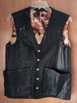 Mens Leather Vest. 1980's