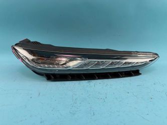 OEM 2018-2021 Hyundai Kona Right Passenger LED Daytime Running Light 92208-J9020