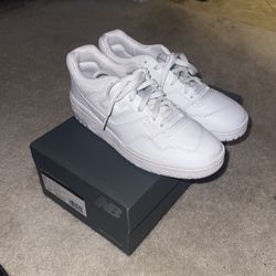 New Balance 550s White size 8.5 men’s 10 wmns