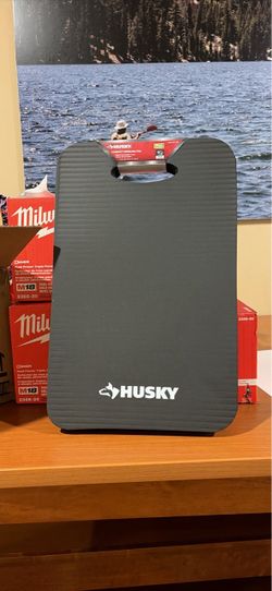 Brand New Husky Compact Kneeling Pad