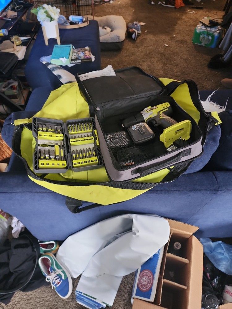 Ryobi 12 Volt Compact Drill Driver