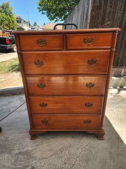Dresser For Sale In Manteca