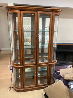 Amazing wood Curio with lights and keys all glass and wood.