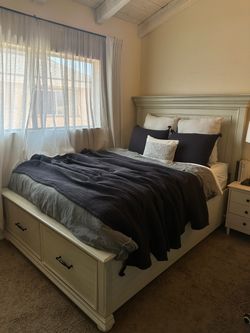 Queen Storage Wood Bed Frame And Mattress