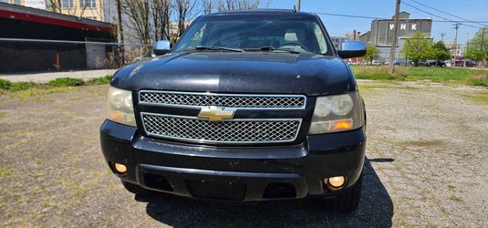 2008 CHEVY TAHOE LTZ 4-SALE