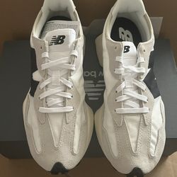 Brand New Women’s New Balance 327