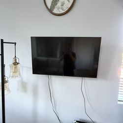 Amazon fire TV 43 in