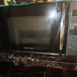 Emerson Microwave 
