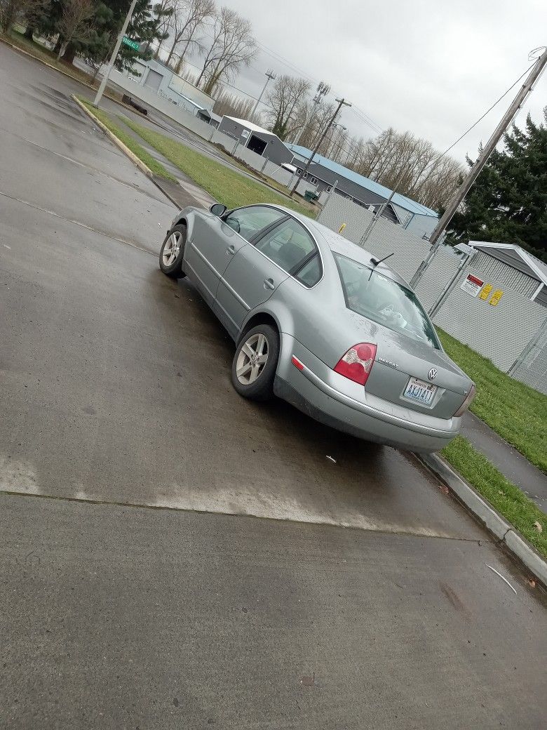 Parting Out Or Will Sale Whole 04 Vw Passat Runs And Drives