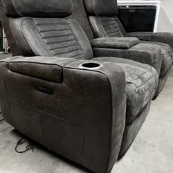Loveseat/recliner 