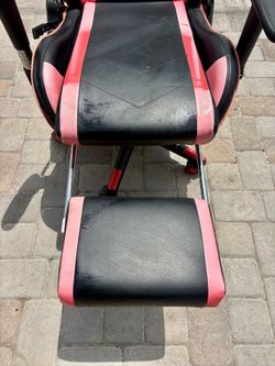 GTRACING Gaming Chair With Footrest & Speakers — Reclines Flat — Only $35