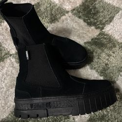 PUMA platform Chelsea Boots