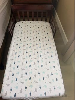 Toddler bed with mattress
