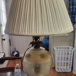 Beautiful Vintage Lamp!