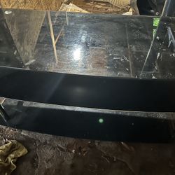 Black Shiny TV Stand