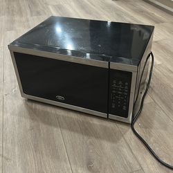 Microwave - Lightly Used