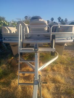 Boat for fishing or cruising