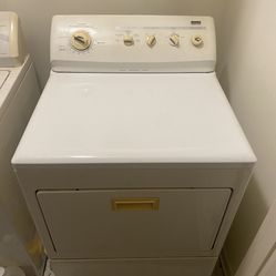 Kenomore Dryer! Must Be Picked Up!