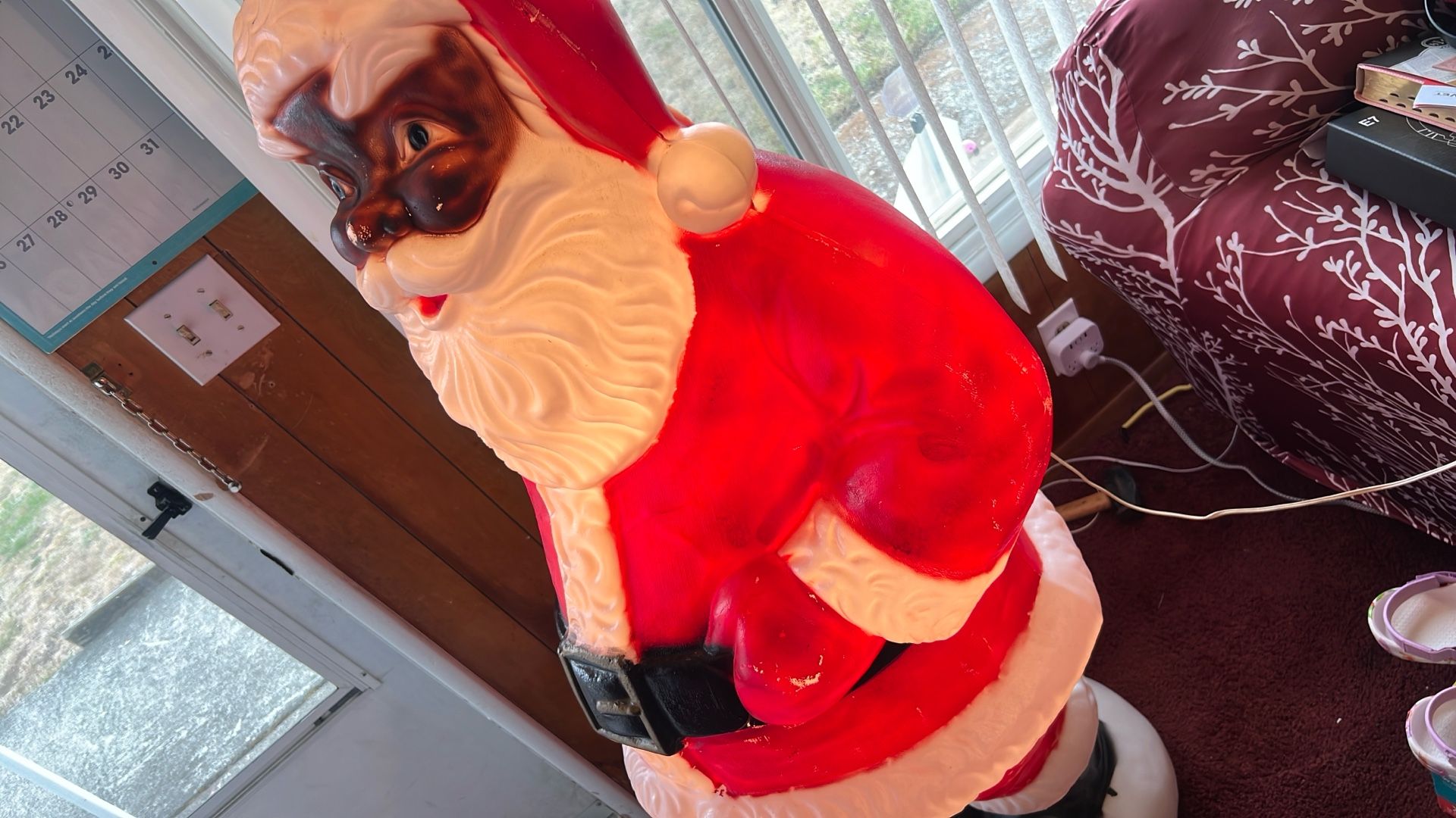 Black Santa, Electric Power Cord