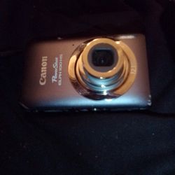 Canon Power Shot ELPH 100 HS 12.1 MEGA PIXELS 