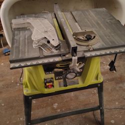 Ryobi RTS10G Table Saw 15 Amp Motor, 10" Blade 