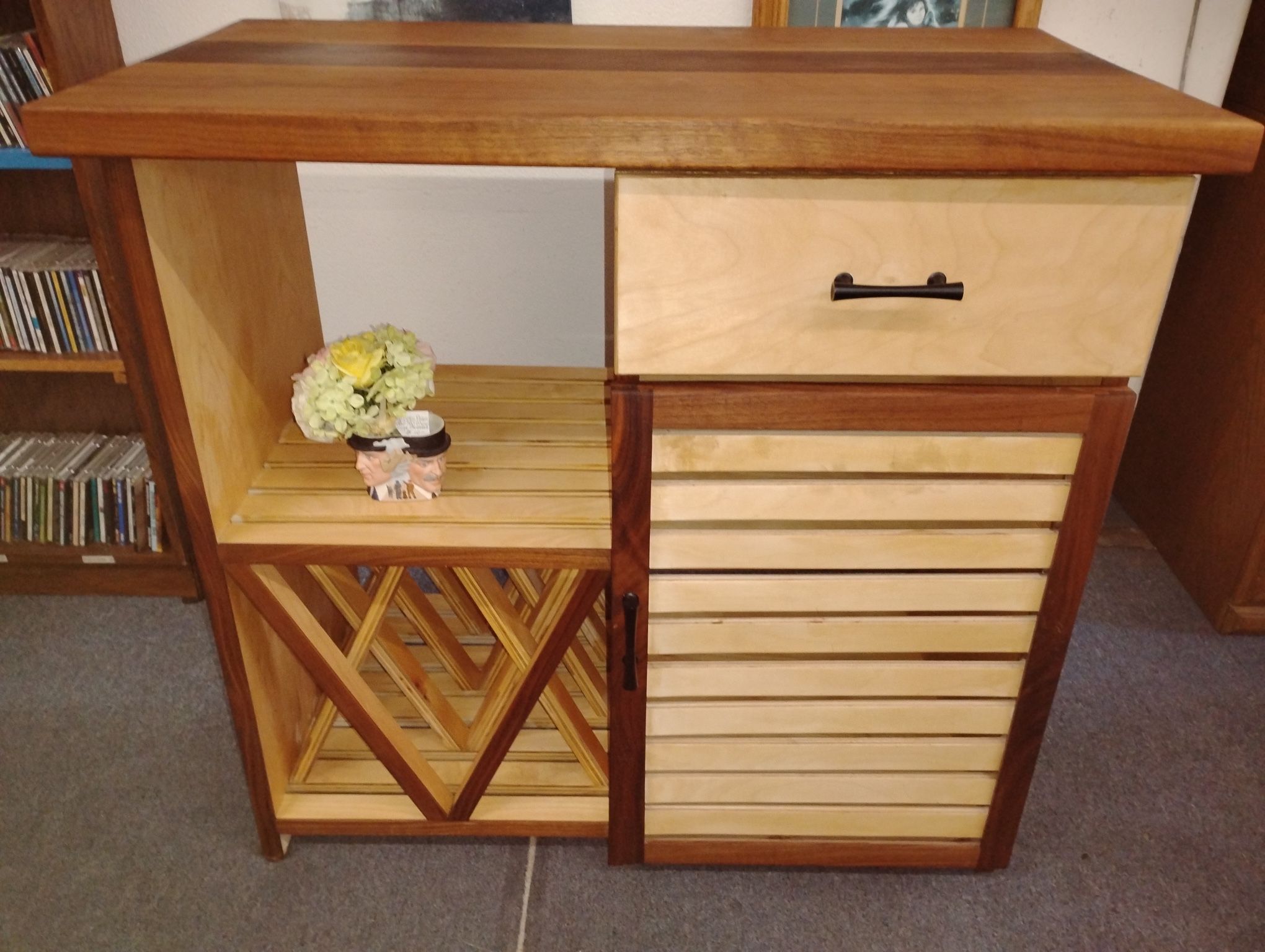 Walnut cabinet / bar table / wine rack