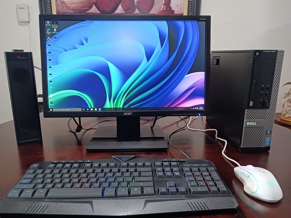 DELL Optiplex 9020 desktop Computer. Intel Core I5. wifi adapter. 1 Tb Hard Drive. vlc DVD Reader. 8 gb Ram. Good Working Condition. 64
