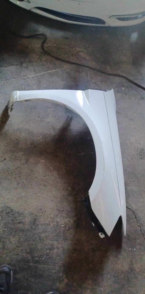 2010 Sebring sedan right fender
