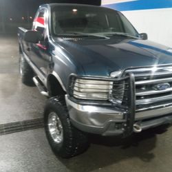 2006F250 Triton/ 5th Wheel Tow Hitch