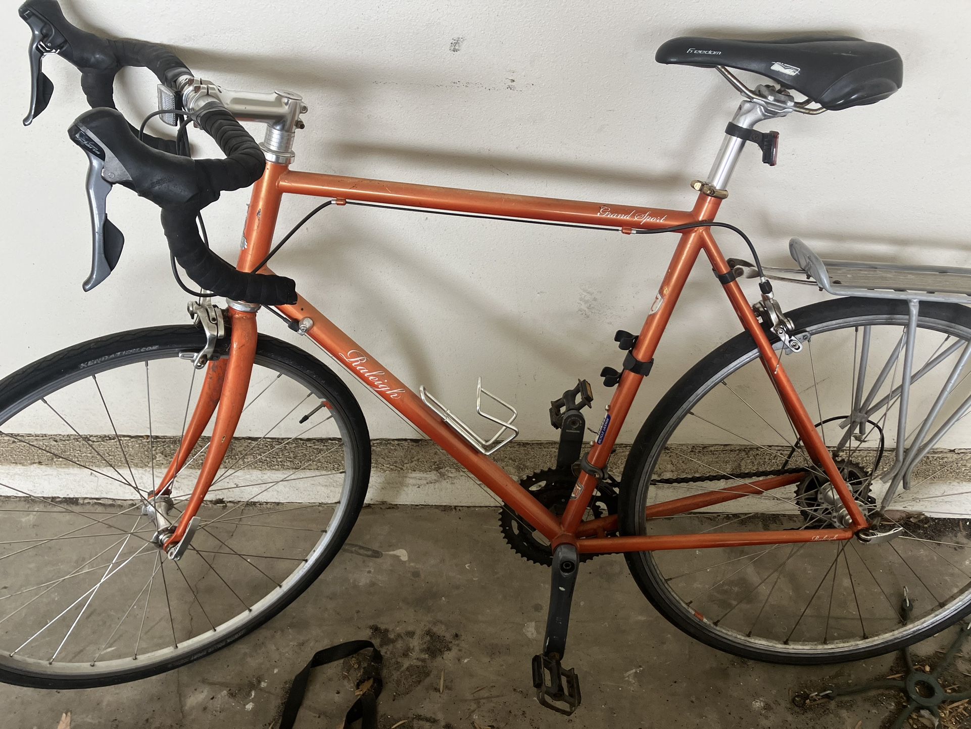Vintage Raleigh Road Bike