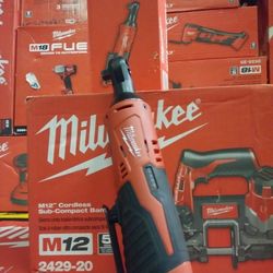MILWAUKEE M12 CORDLESS 3/8 RATCHET TOOL ONLY NEW 