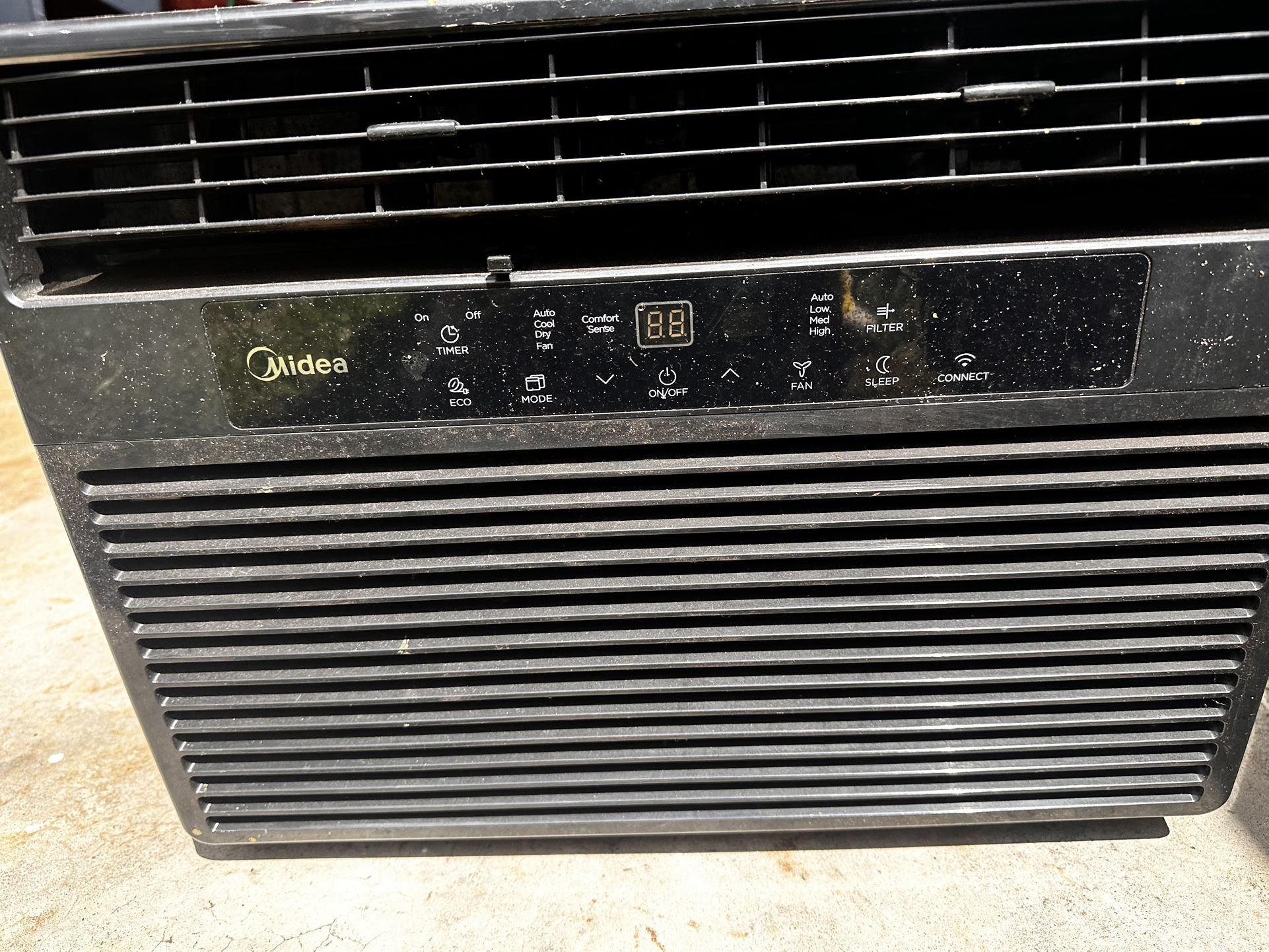 Midea X-Large Window Ac