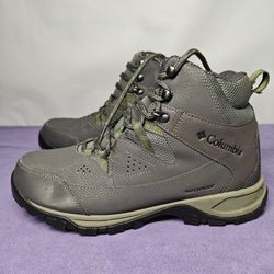 Size 9.5 US Columbia Men's Liftop III waterproof snow boots