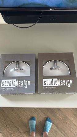 Studio Design Collection Towel Ring