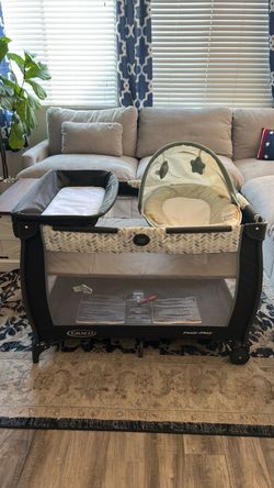 Graco Pack ’n Play in great condition with all accessories