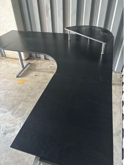 Office desk L shaped 80”x 80”