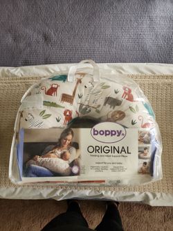 Boppy Nursing pillow