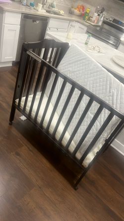 Small Crib Folding