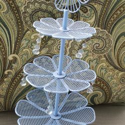 VINTAGE EARRING BLUE FLOWER DISPLAY