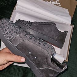 Dark gret red bottoms