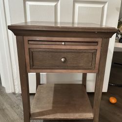 Solid Wood Nightstand with Drawer and Shelf