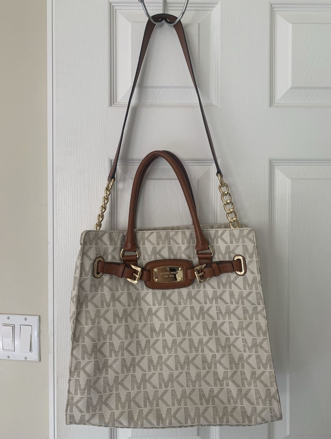 Michael Kors Leather Satchel Purse - Cartera De Mujer
