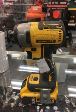 DEWALT 20v cordless Max XR lithium brushless impact driver drill with XR 5ah large battery