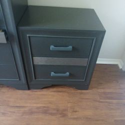 Dresser Set 