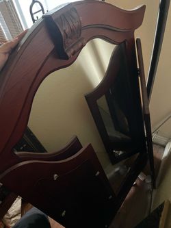 Vintage Tri-fold Mirror