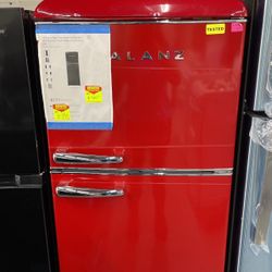 Galanz Mini Fridge 10 Cu Ft In Color Red