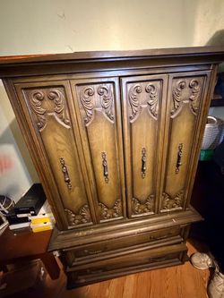 Dresser