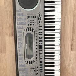 piano keyboard 
